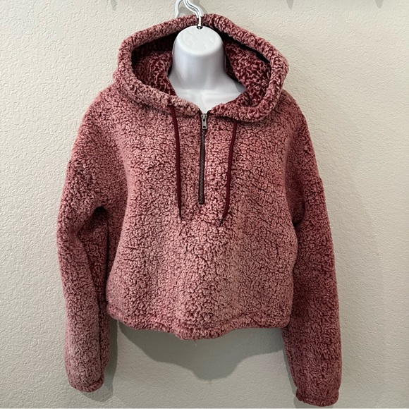 Forever 21 Tops - Soft Fleece Crop Top